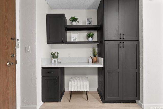 98-500 Koauka Loop 2H, Aiea, HI 96701