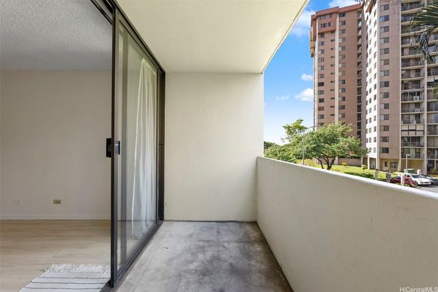 98-500 Koauka Loop 2H, Aiea, HI 96701