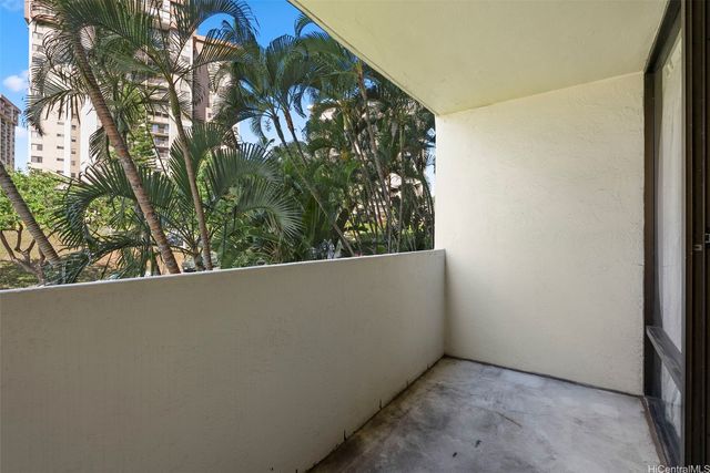 98-500 Koauka Loop 2H, Aiea, HI 96701