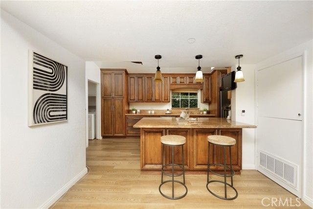 7333 Via Rio Nido, Downey, CA 90241