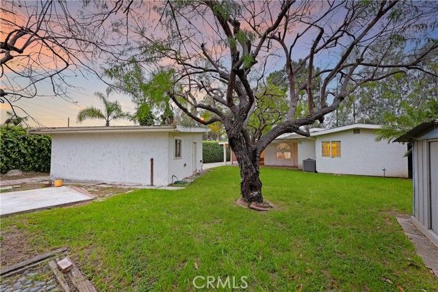 7333 Via Rio Nido, Downey, CA 90241