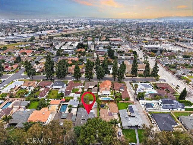 7333 Via Rio Nido, Downey, CA 90241