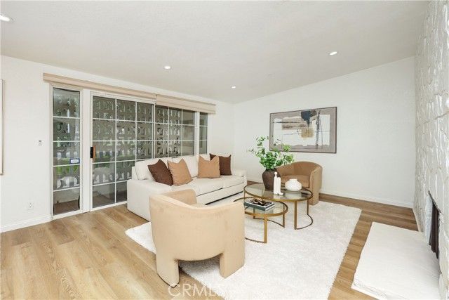 7333 Via Rio Nido, Downey, CA 90241