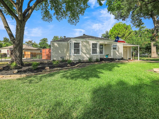 1502 Resistol Road, Garland, TX 75042