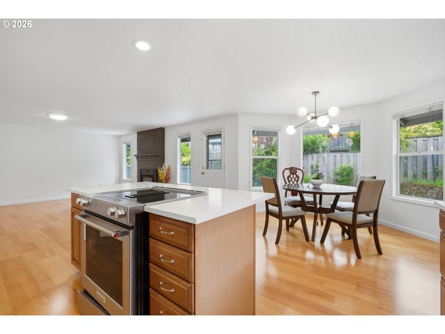 13841 Se HAMPSHIRE Ct, Happy Valley, OR 97086