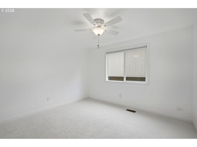 13841 Se HAMPSHIRE Ct, Happy Valley, OR 97086