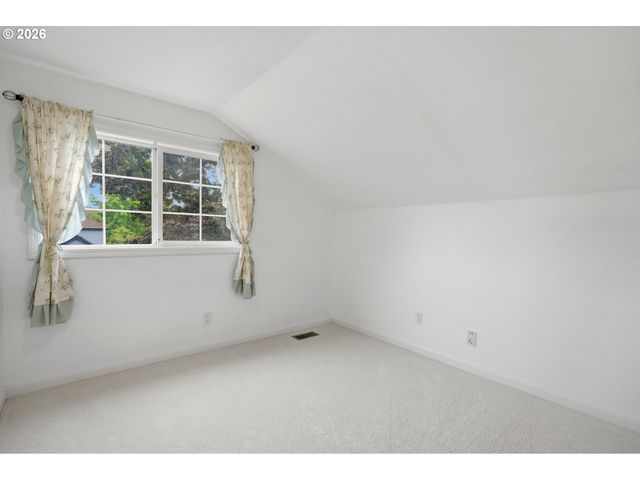 13841 Se HAMPSHIRE Ct, Happy Valley, OR 97086
