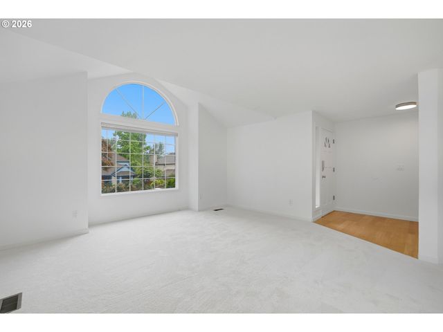 13841 Se HAMPSHIRE Ct, Happy Valley, OR 97086