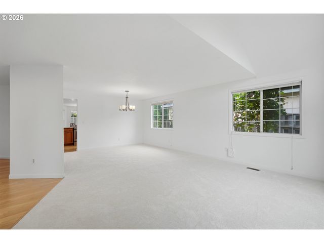 13841 Se HAMPSHIRE Ct, Happy Valley, OR 97086