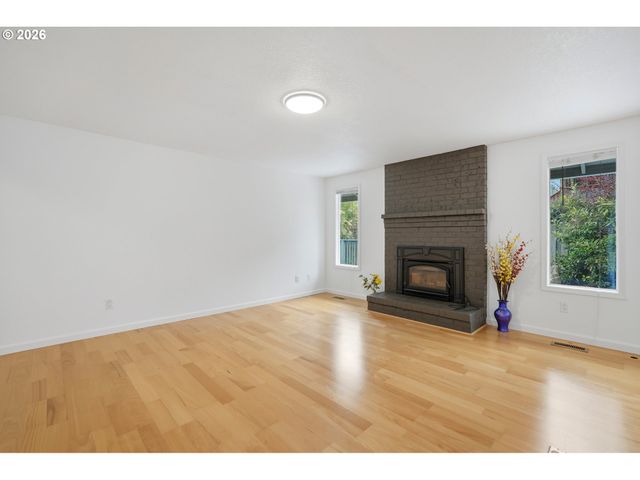 13841 Se HAMPSHIRE Ct, Happy Valley, OR 97086