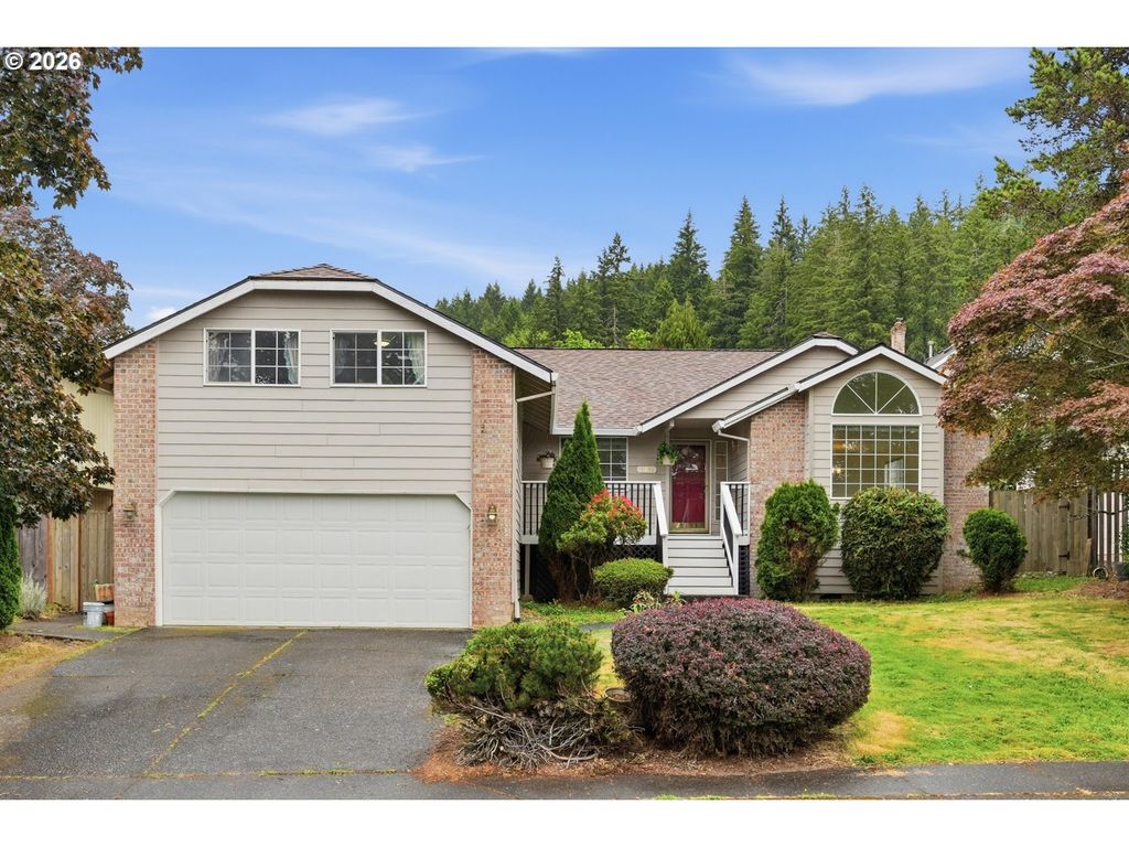 13841 Se HAMPSHIRE Ct, Happy Valley, OR 97086