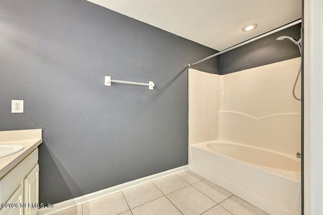 7546 SCARLET IBIS Lane, Jacksonville, FL 32256