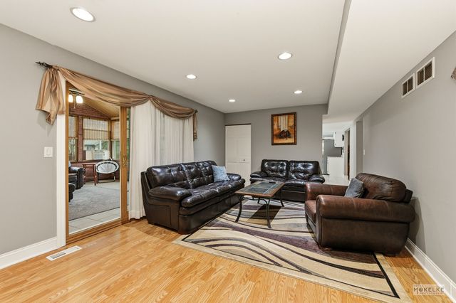 2499 Quail Court, Aurora, IL 60502