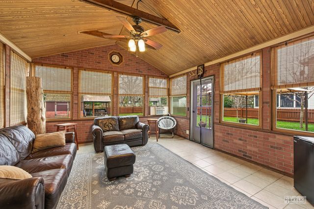 2499 Quail Court, Aurora, IL 60502