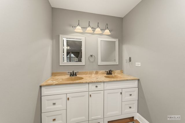 2499 Quail Court, Aurora, IL 60502