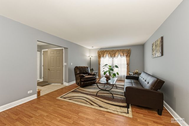 2499 Quail Court, Aurora, IL 60502