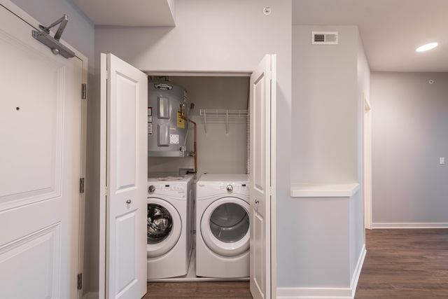 21599 W Field Court 10-201, Deer Park, IL 60010