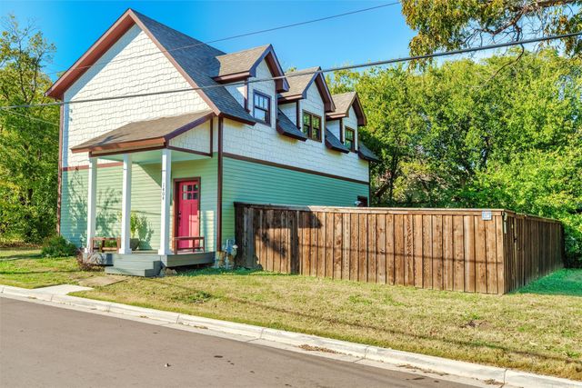 801 W Morphy Street, Fort Worth, TX 76104