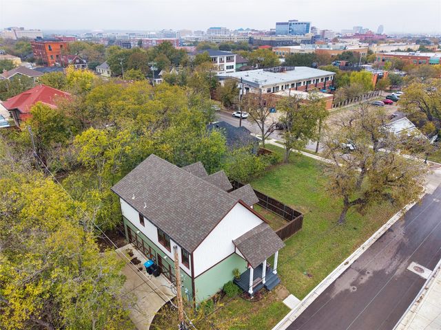 801 W Morphy Street, Fort Worth, TX 76104