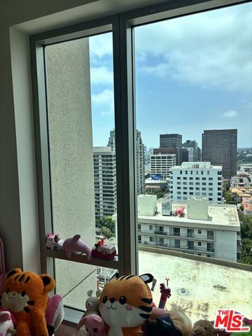 10727 Wilshire Boulevard 2002, Los Angeles, CA 90024
