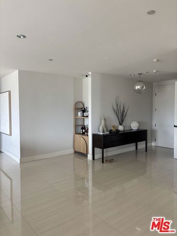 10727 Wilshire Boulevard 2002, Los Angeles, CA 90024
