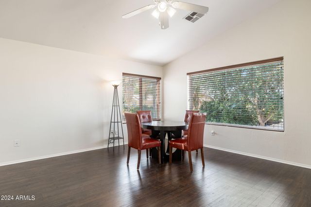 7515 E Laguna Azul Avenue, Mesa, AZ 85209