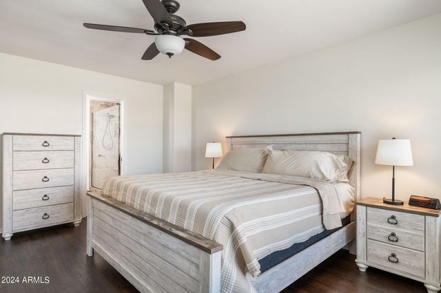 7515 E Laguna Azul Avenue, Mesa, AZ 85209