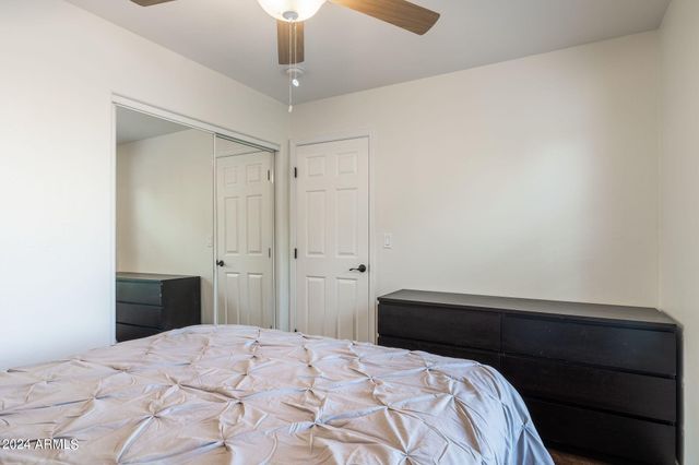 7515 E Laguna Azul Avenue, Mesa, AZ 85209