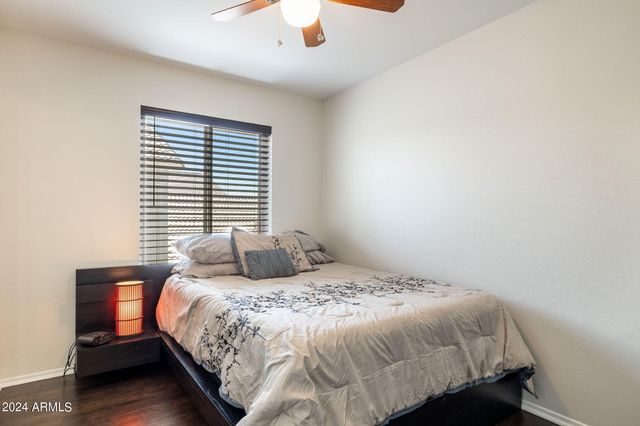 7515 E Laguna Azul Avenue, Mesa, AZ 85209