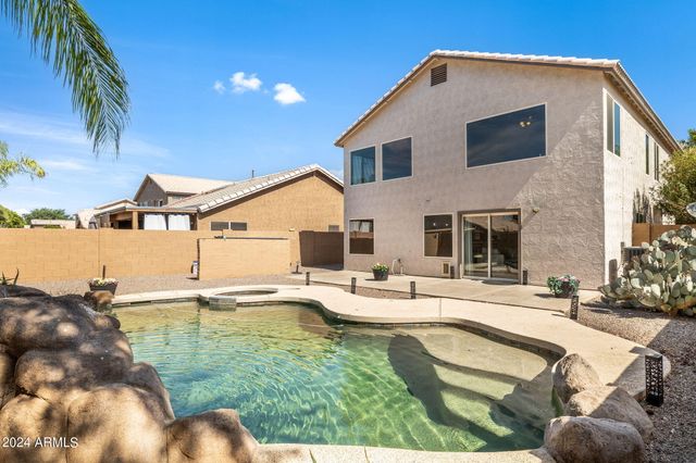 7515 E Laguna Azul Avenue, Mesa, AZ 85209