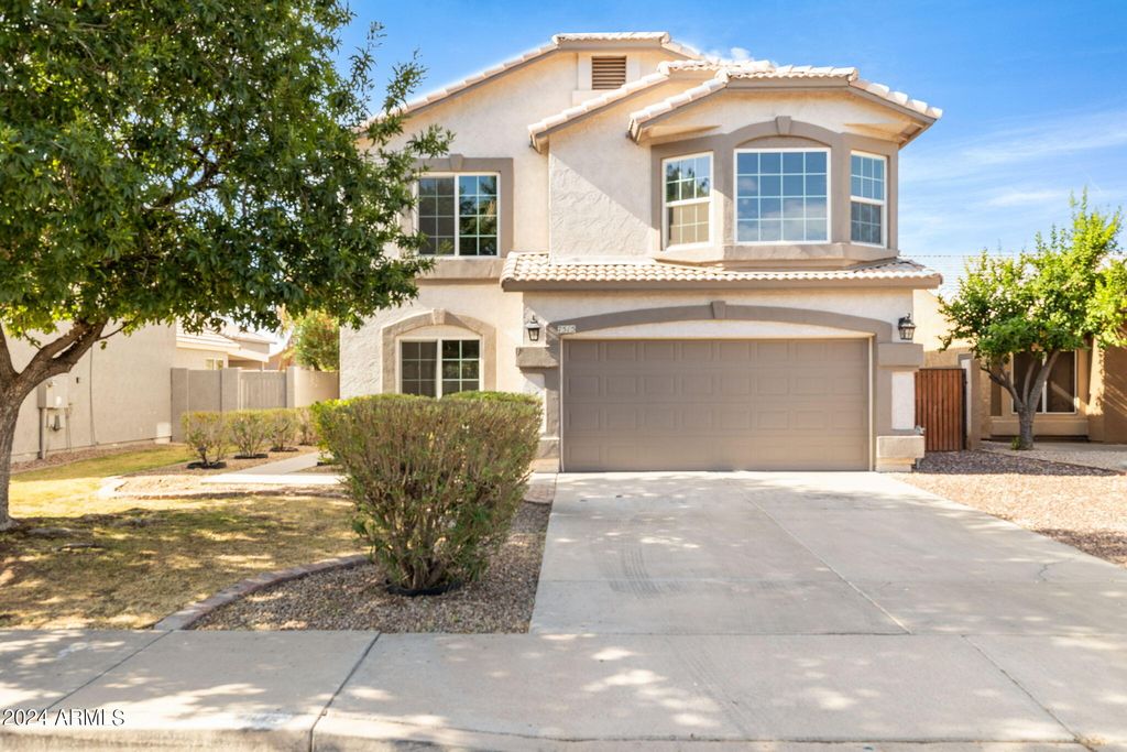 7515 E Laguna Azul Avenue, Mesa, AZ 85209