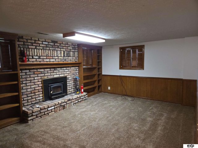 804 E Cary Street, Papillion, NE 68046