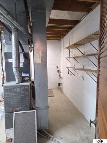 804 E Cary Street, Papillion, NE 68046