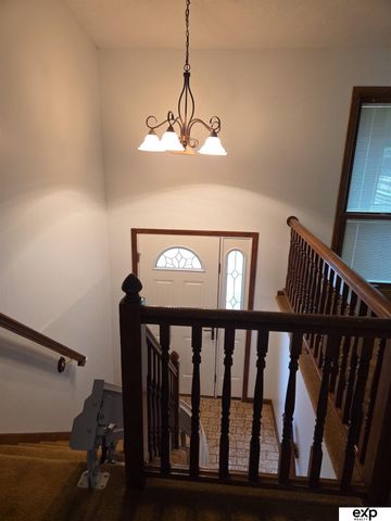 804 E Cary Street, Papillion, NE 68046
