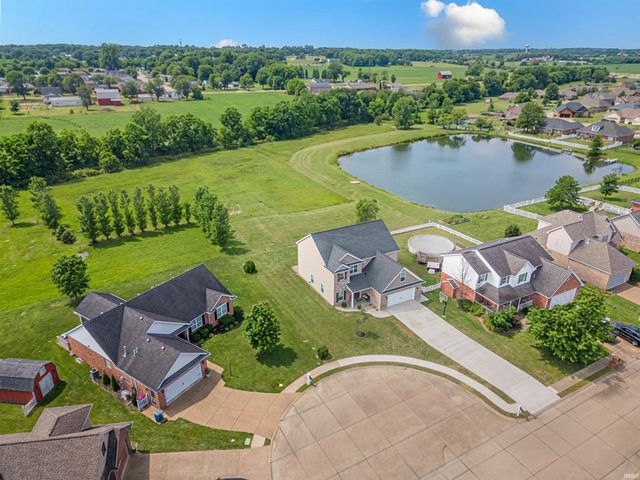 4923 Lincoln Pointe Drive, Newburgh, IN 47630