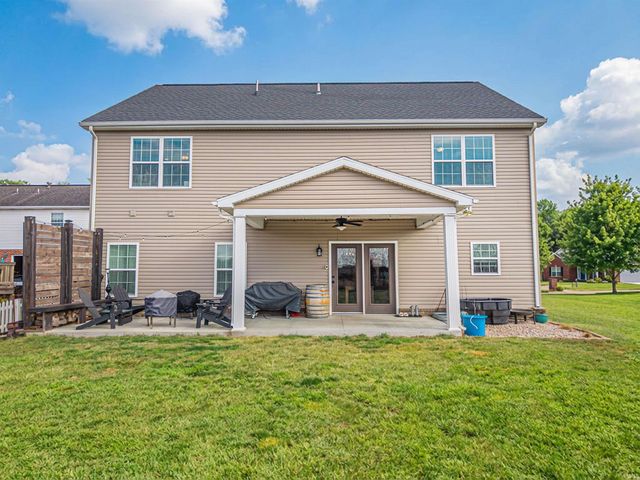 4923 Lincoln Pointe Drive, Newburgh, IN 47630