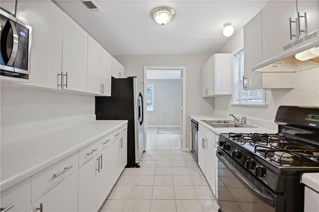 1877 Sumter Street NW, Atlanta, GA 30318