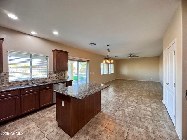 2974 E POWELL Way, Gilbert, AZ 85298