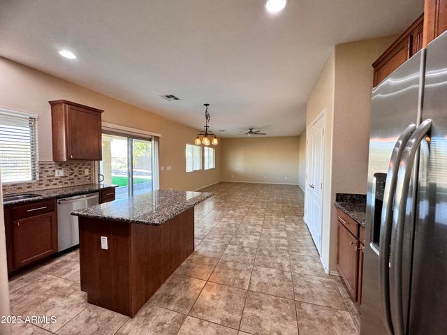 2974 E POWELL Way, Gilbert, AZ 85298