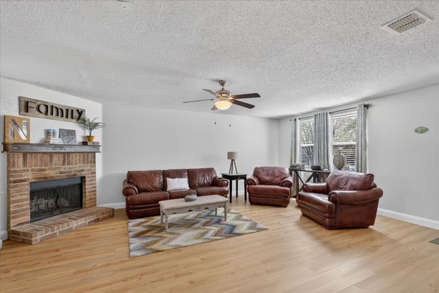 736 Granite Ridge Drive, Fort Worth, TX 76179