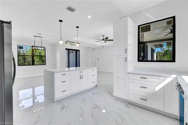 2002 E 10th ST, Lehigh Acres, FL 33936