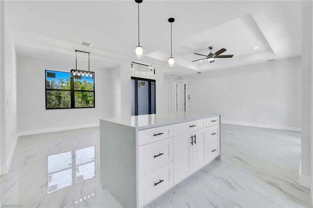 2002 E 10th ST, Lehigh Acres, FL 33936