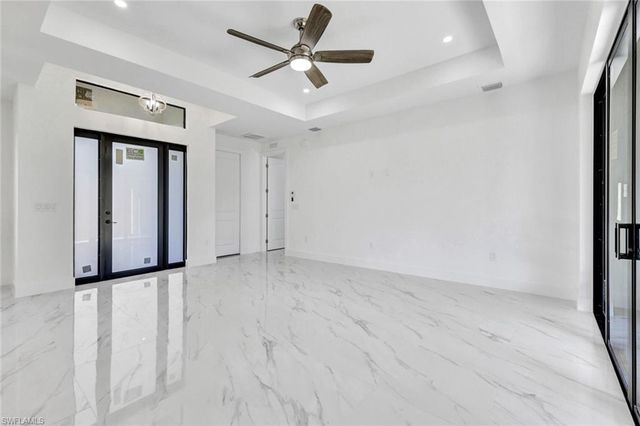 2002 E 10th ST, Lehigh Acres, FL 33936