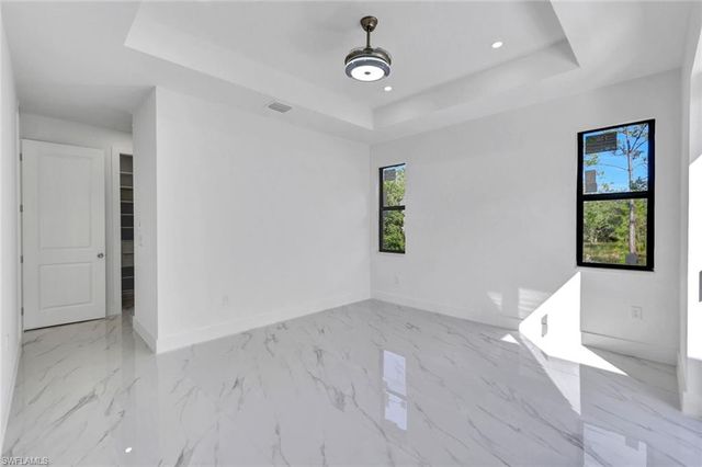 2002 E 10th ST, Lehigh Acres, FL 33936