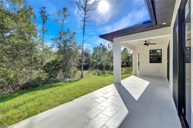 2002 E 10th ST, Lehigh Acres, FL 33936