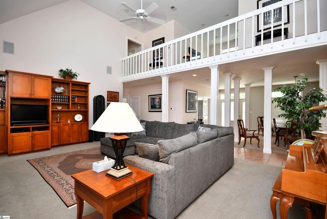 320 Richwood Down Drive, Laurens, SC 29360