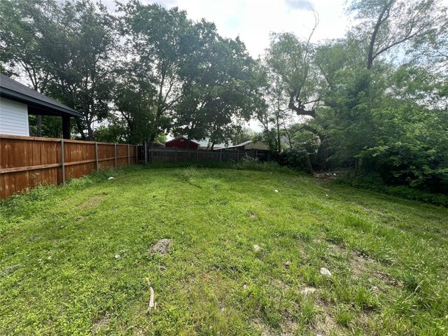 4126 Esmalda Street, Dallas, TX 75212