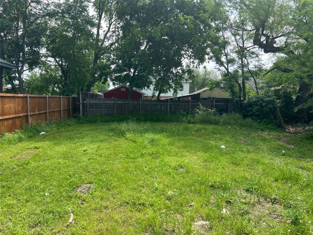 4126 Esmalda Street, Dallas, TX 75212