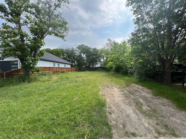 4126 Esmalda Street, Dallas, TX 75212