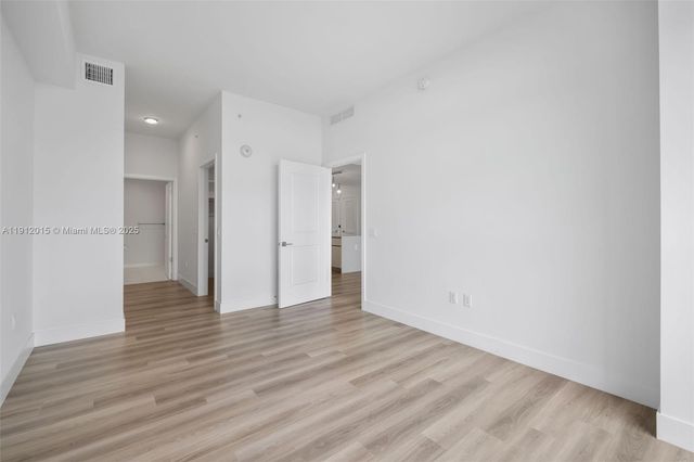 101 Diplomat Pkwy 2604, Hallandale Beach, FL 33009